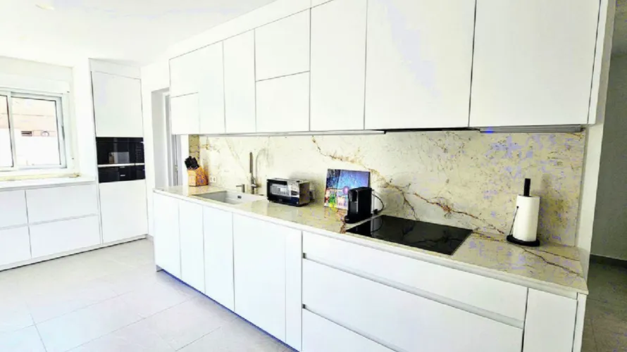 Villa de 6 chambres à Cortes (San Pedro De Alcantara), Spain No. 1020 № 12