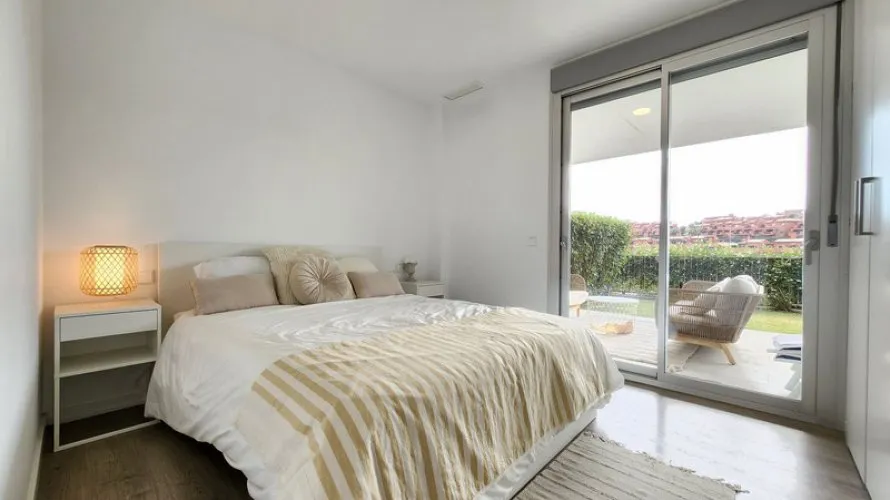Apartment de 174m² à Estepona, Spain No. 619 № 1