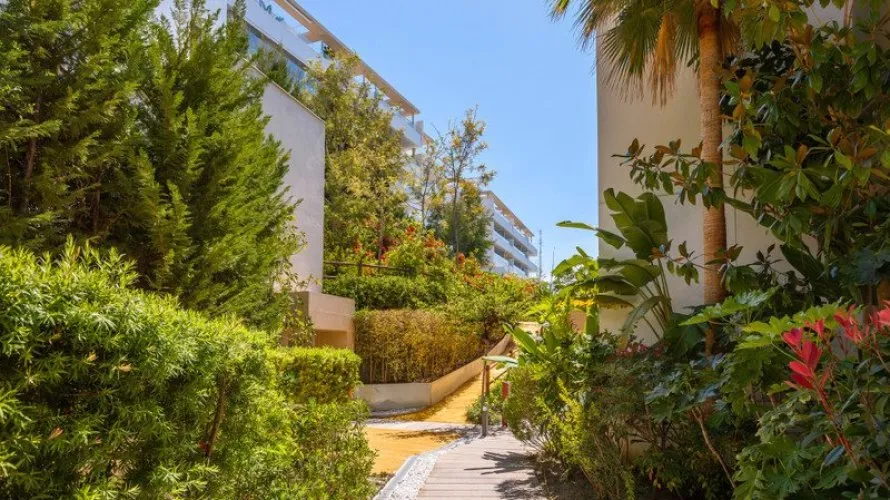 Apartment de 3 chambres à Benahavis, Spain No. 893 № 12