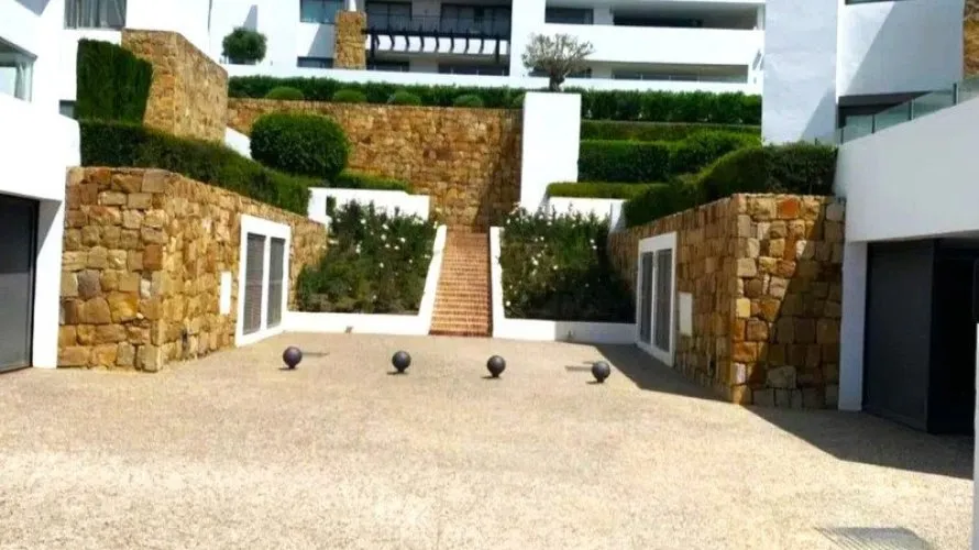 Apartment de 2 chambres à Benahavis, Spain No. 748 № 5