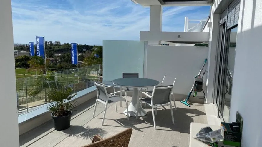 Apartment de 2 chambres à Estepona, Spain No. 617