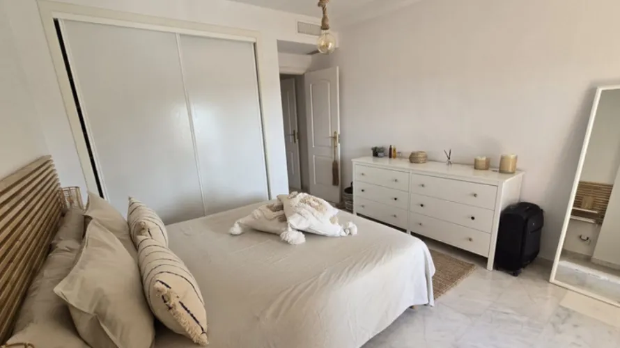Apartment de 2 chambres à Marbella, Spain No. 973 № 3