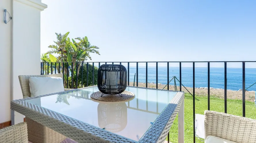 Apartment de 2 chambres à Mijas Costa, Spain No. 651 № 1
