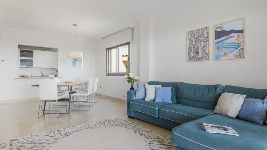 Apartment de 3 chambres à Estepona, Spain No. 616 № 4
