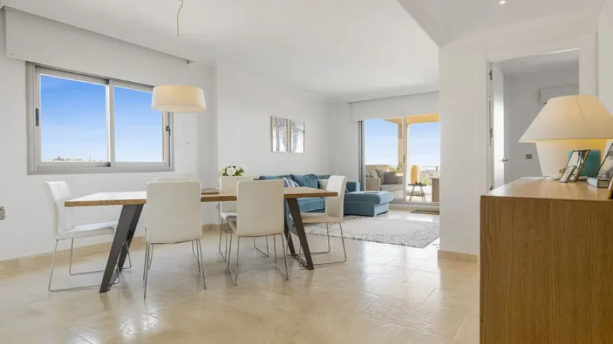 Apartment de 3 chambres à Estepona, Spain No. 616
