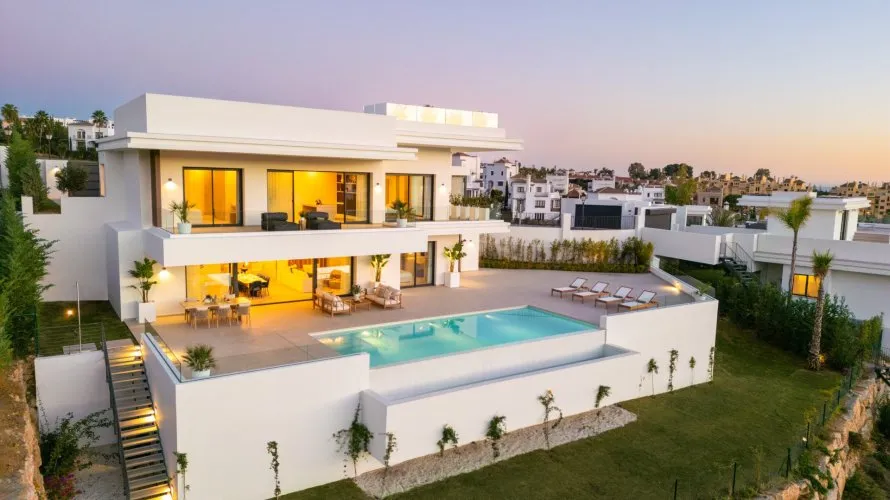 Villa de 5 chambres à Estepona, Spain No. 486 № 27