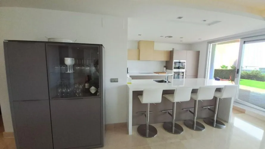 Apartment de 4 chambres à Benahavis, Spain No. 455 № 9