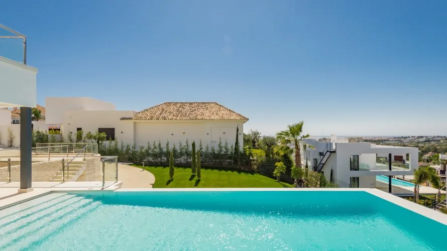 Villa de 4 chambres à Marbella, Spain No. 142 № 12