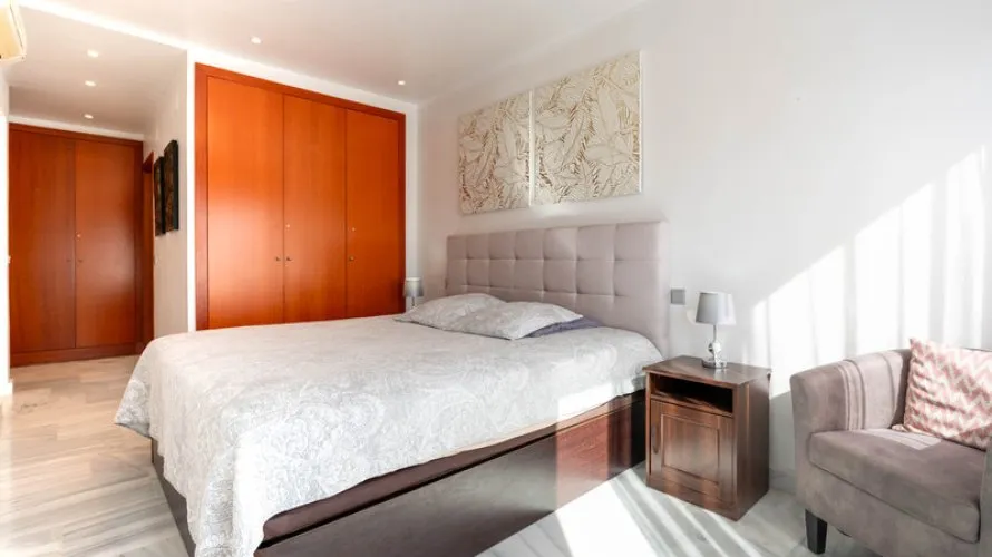 Duplex de 2 chambres à Benahavis, Spain No. 861 № 23