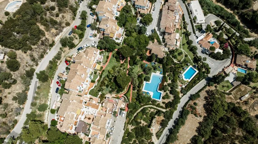 Apartment de 3 chambres à Benahavis, Spain No. 220 № 8