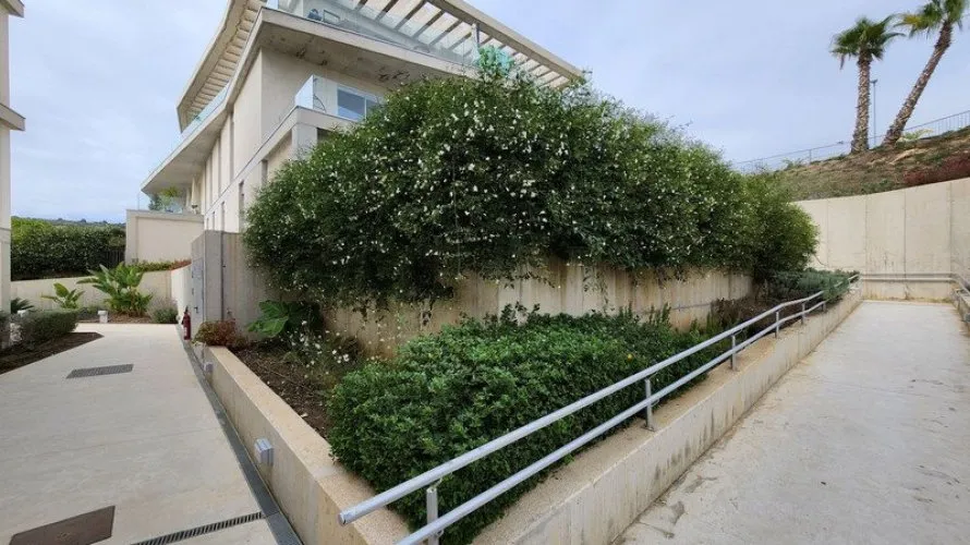 Apartment de 174m² à Estepona, Spain No. 619 № 6