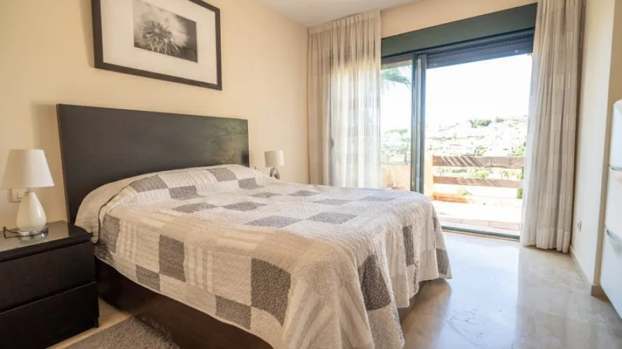 Apartment de 2 chambres à Estepona, Spain No. 659 № 12