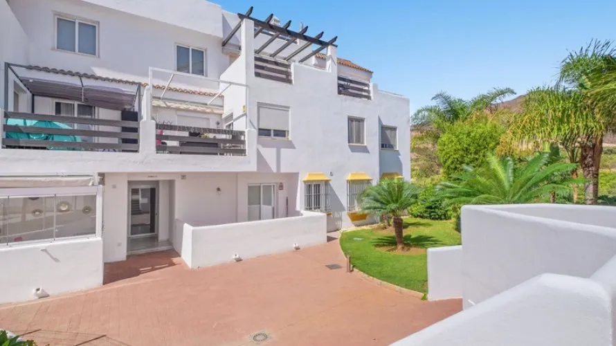 Apartment de 2 chambres à Estepona, Spain No. 862 № 22