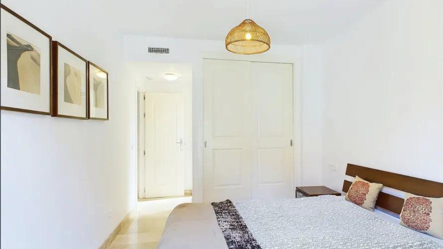 Apartment de 2 chambres à Estepona, Spain No. 611 № 6