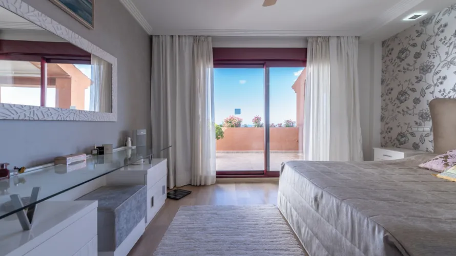 Townhouse de 3 chambres à Estepona, Spain No. 939 № 10