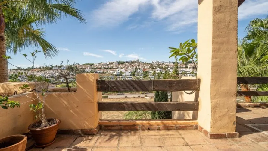 Apartment de 2 chambres à Estepona, Spain No. 659 № 22