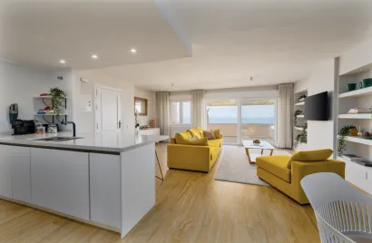 Apartment de 3 chambres à Estepona, Spain No. 1073