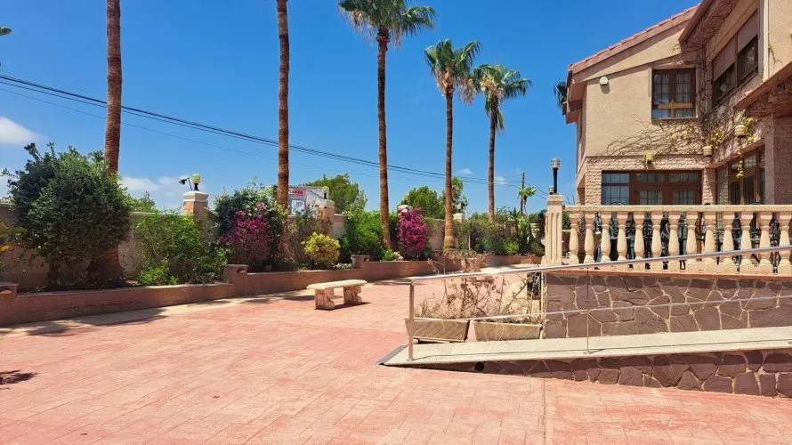 Commercial property de 871m² à La Zenia, Espagne No. 1459 № 5