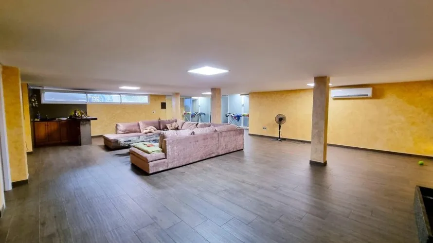 Villa de 239m² à Torrevieja, Espagne No. 1559 № 7