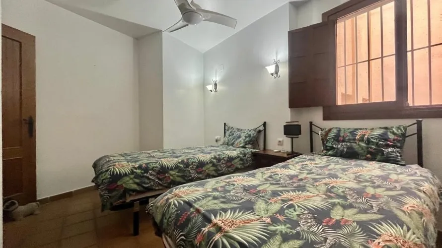 Bungalow de 2 chambres à Torrevieja, Espagne No. 2254 № 26
