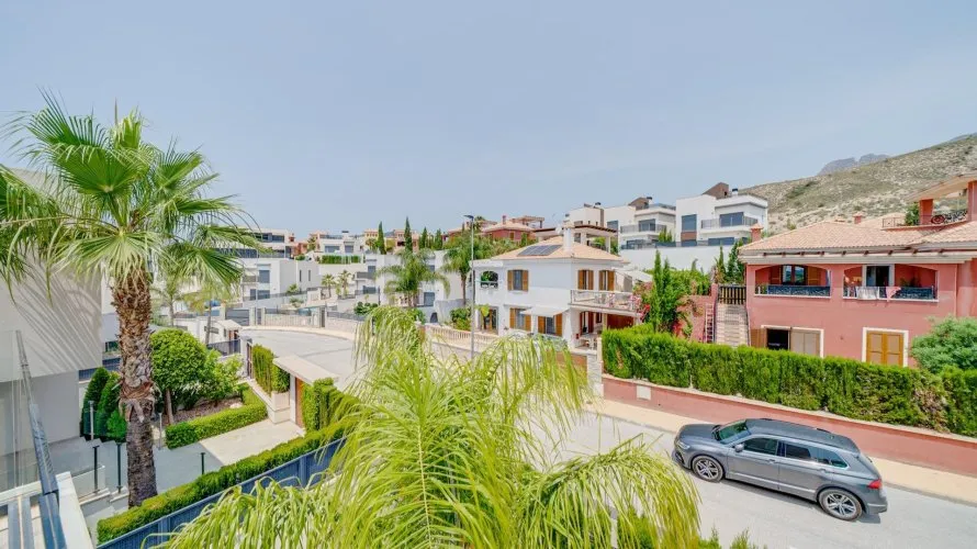 Villa de 5 chambres à Finestrat, Espagne No. 1810 № 2