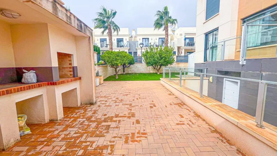 Villa de 5 chambres à La Zenia, Espagne No. 2527 № 14