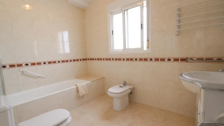 House de 5 chambres à Ciudad Quesada, Espagne No. 2706 № 9