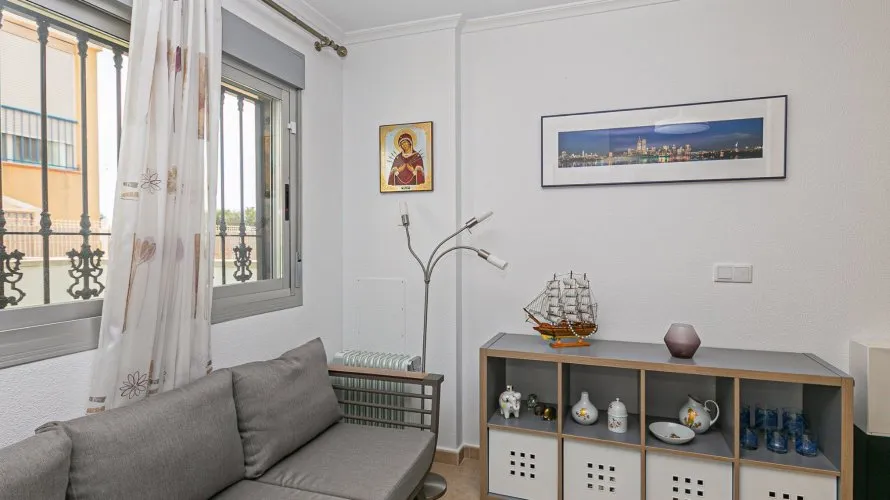 House de 132m² à Guardamar del Segura, Espagne No. 2336 № 12