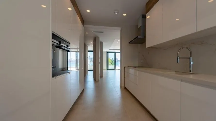 Apartment de 4 chambres à Benidorm, Espagne No. 1680 № 23