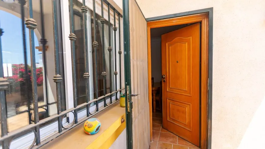 House de 80m² à La Zenia, Espagne No. 2666 № 5