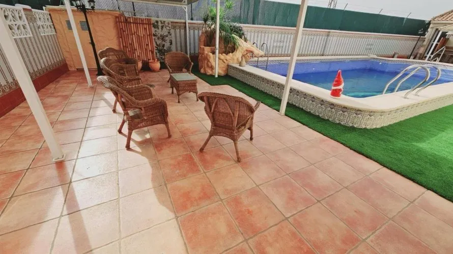 Villa de 5 chambres à Torrevieja, Espagne No. 2065 № 15