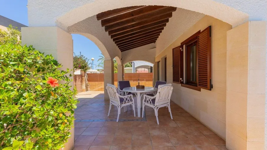 Villa de 4 chambres à Alicante, Espagne No. 2086 № 26