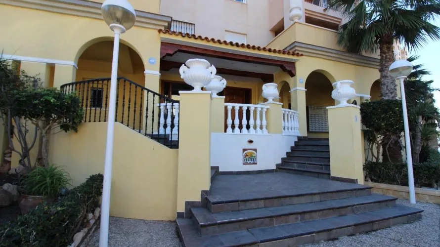 Apartment de 2 chambres à Torrevieja, Espagne No. 2431