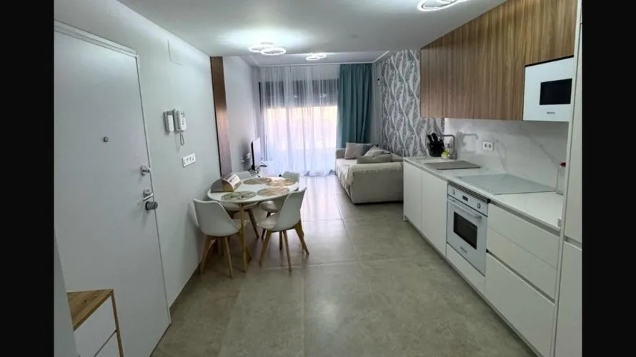Apartment de 1 chambre à Torrevieja, Espagne No. 2379