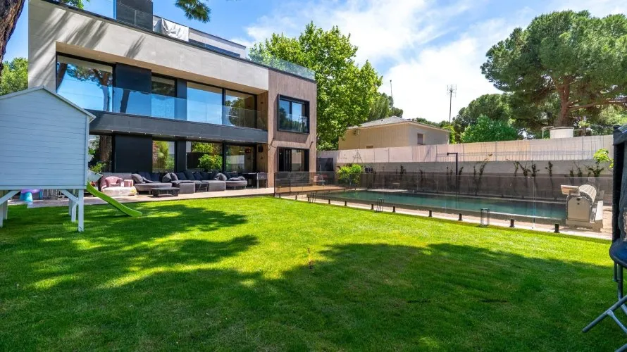 Villa de 4 chambres à Pozuelo de Alarcon, Espagne No. 2624 № 22