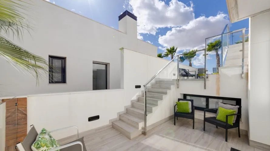 Villa de 3 chambres à La Zenia, Espagne No. 1580 № 11