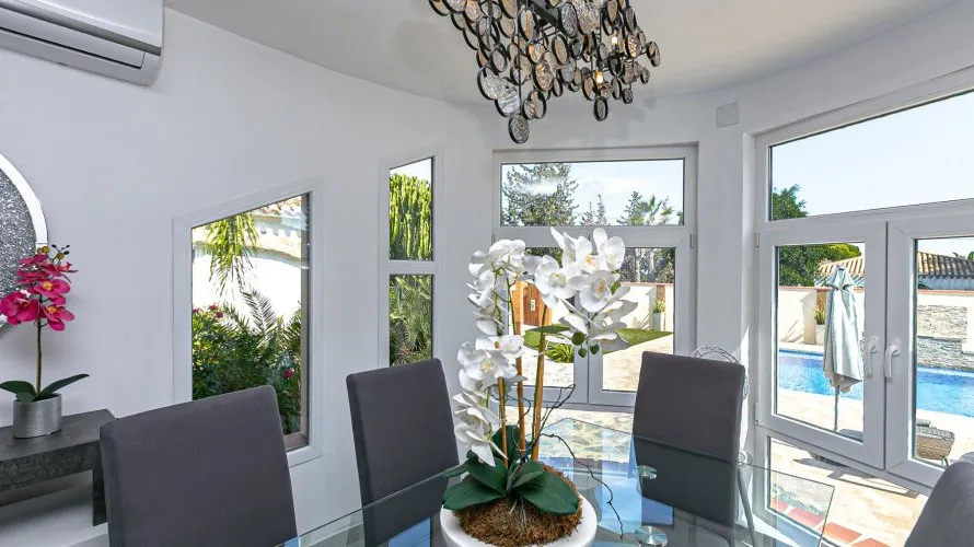 Villa de 344m² à Alicante, Espagne No. 2338 № 14