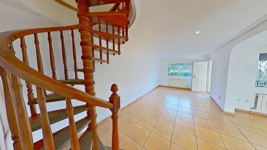 House de 3 chambres à La Florida, Espagne No. 1562 № 13