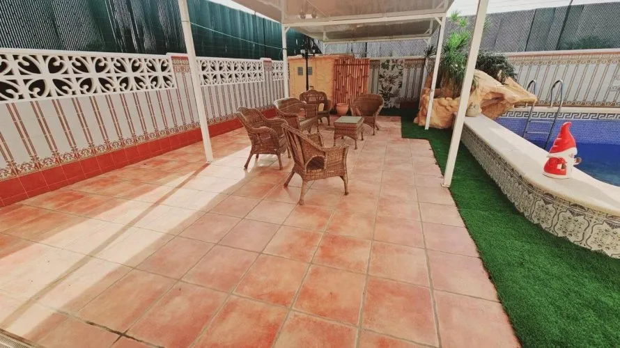 Villa de 5 chambres à Torrevieja, Espagne No. 2065 № 19