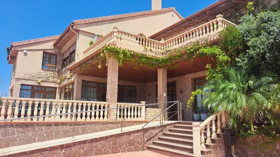 Commercial property de 871m² à La Zenia, Espagne No. 1459 № 1