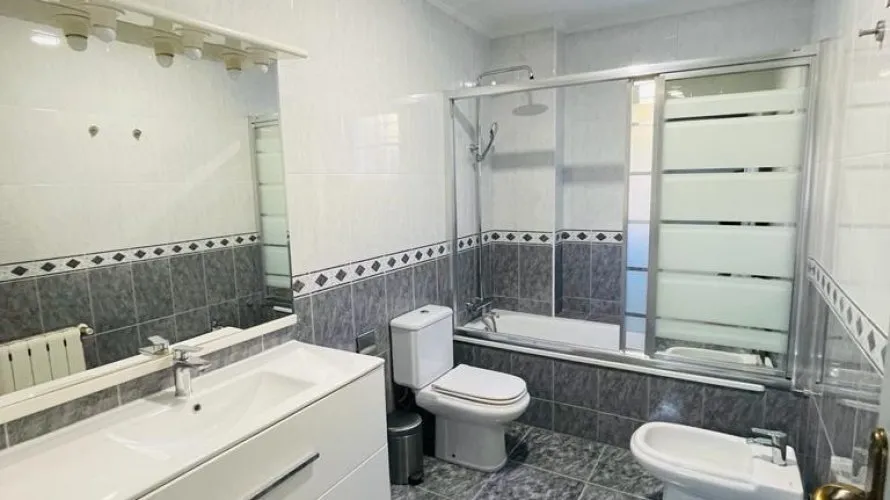 Villa de 4 chambres à Torrevieja, Espagne No. 1466 № 9