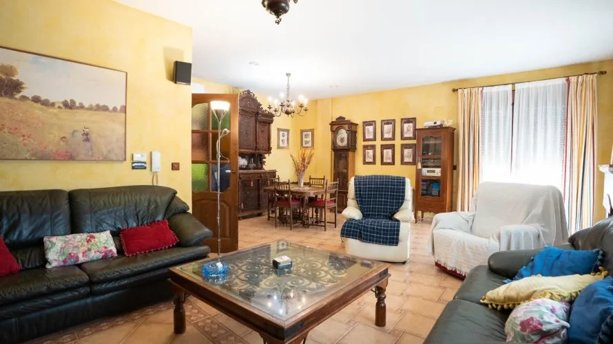 Commercial property de 468m² à San Miguel de Salinas, Espagne No. 2483 № 7