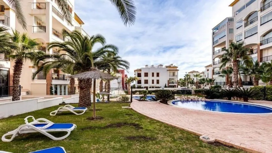 Apartment de 3 chambres à Guardamar del Segura, Espagne No. 1985 № 2