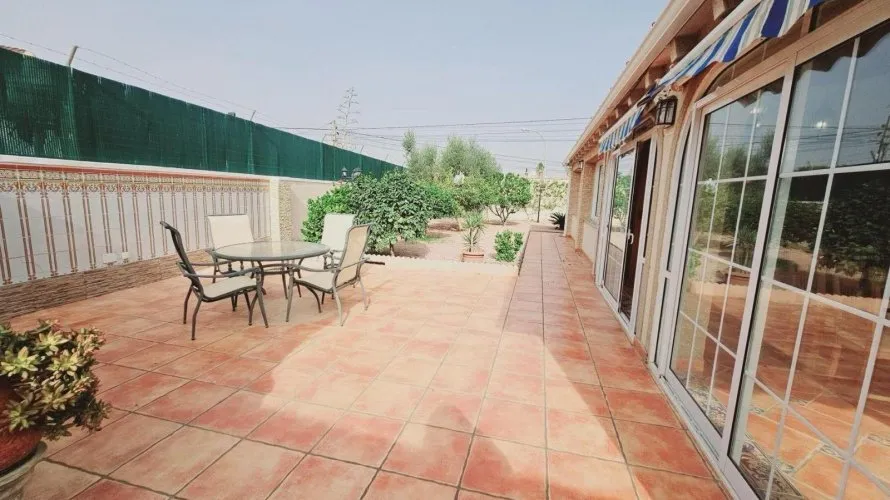 Villa de 5 chambres à Torrevieja, Espagne No. 2065 № 3