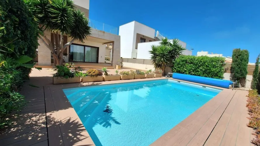 Villa de 2 chambres à Torreblanca, Espagne No. 2372 № 27