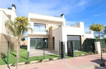 Apartment de 3 chambres à Los Alcazares, Espagne No. 2002