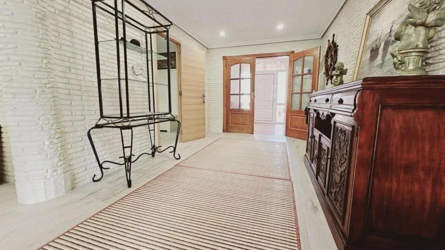 Villa de 5 chambres à Torrevieja, Espagne No. 2065 № 20