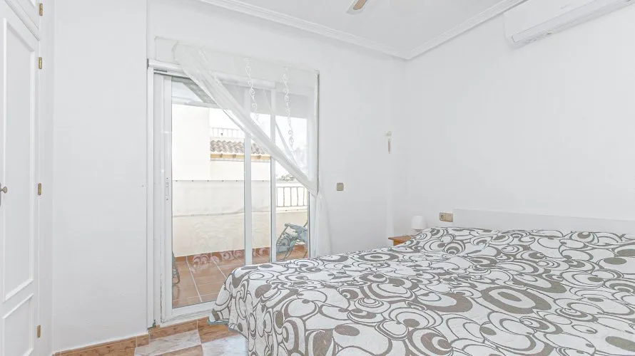 Apartment de 74m² à Playa Flamenca II, Espagne No. 2360 № 27