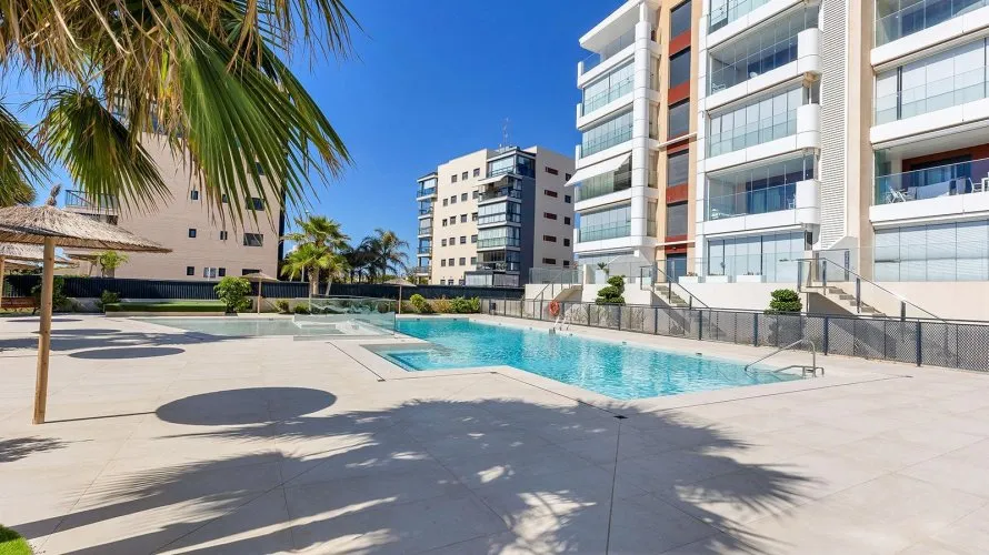 Apartment de 2 chambres à Torre de la Horadada, Espagne No. 2510 № 5