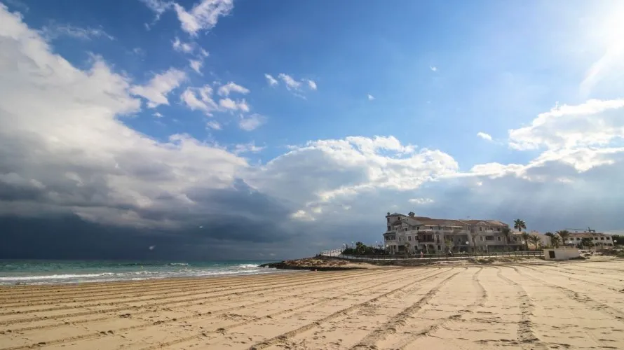 House de 85m² à La Zenia, Espagne No. 2665